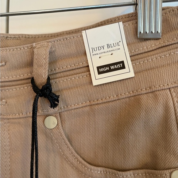Judy Blue NWT Flare High Rise Jeans Women’s Size 0 / 24 Khaki Tan Tummy Control - Picture 4 of 14